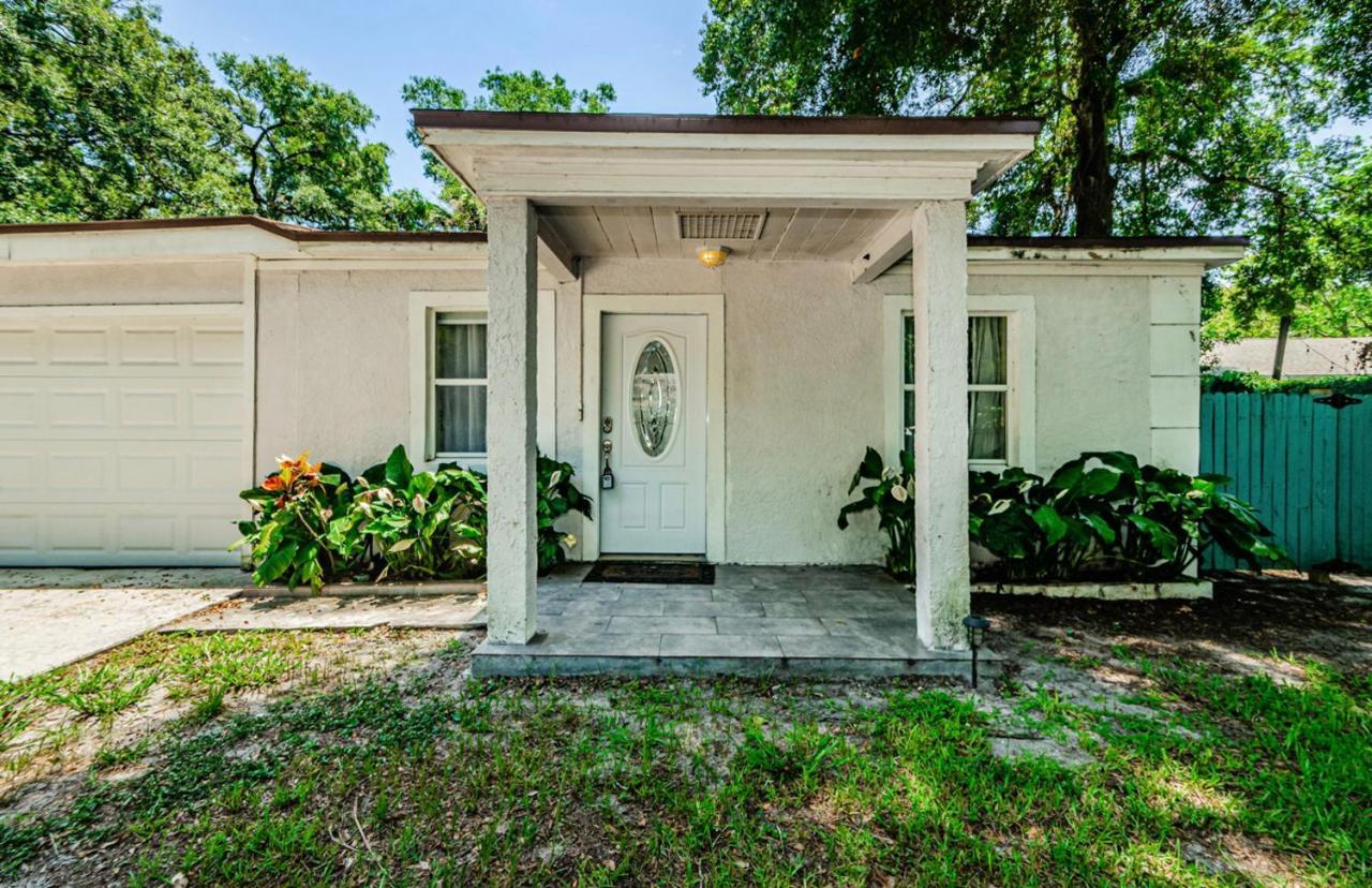 Villa Beautiful Pool House In Old Seminole Heights! à Tampa Extérieur photo